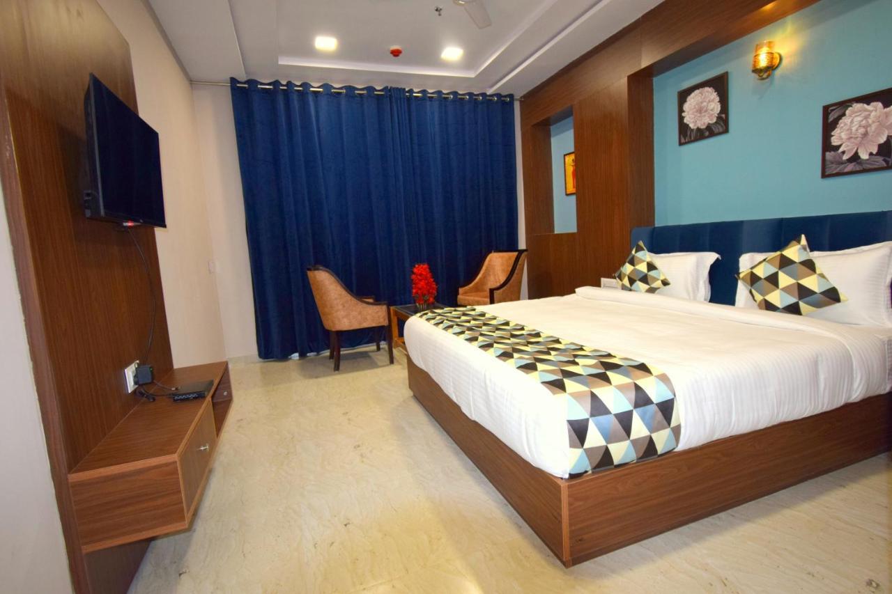 The Sky Imperial - Shahi Hotels & Resort Натхдвара Экстерьер фото