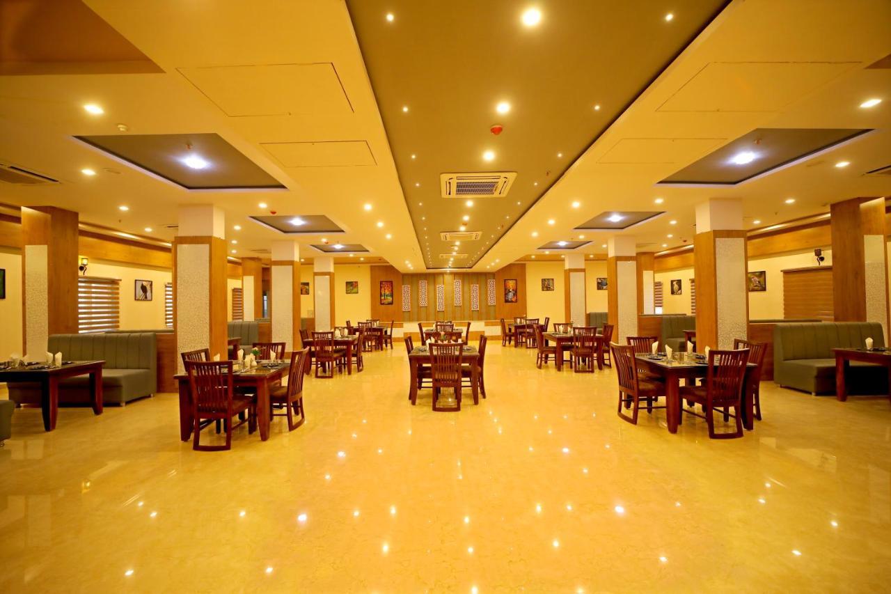 The Sky Imperial - Shahi Hotels & Resort Натхдвара Экстерьер фото
